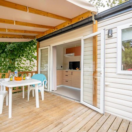 Camping Des Salines Salies-de-Béarn Exterior foto