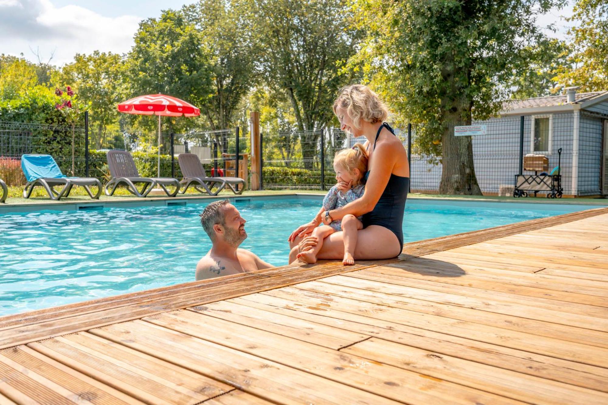 Camping Des Salines Salies-de-Béarn Exterior foto